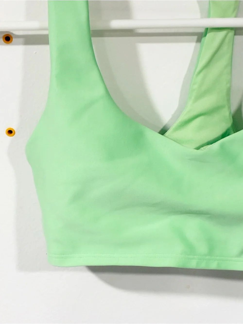 Alo Yoga Airlift Advantage Racerback Sports Bra Green Size XS